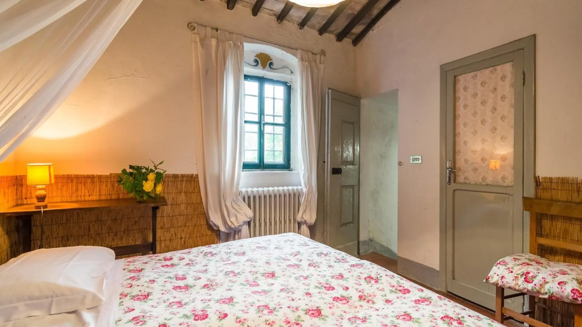 Cosy Farmhouse In Bacchereto With Swimming Pool Carmignano Italy
