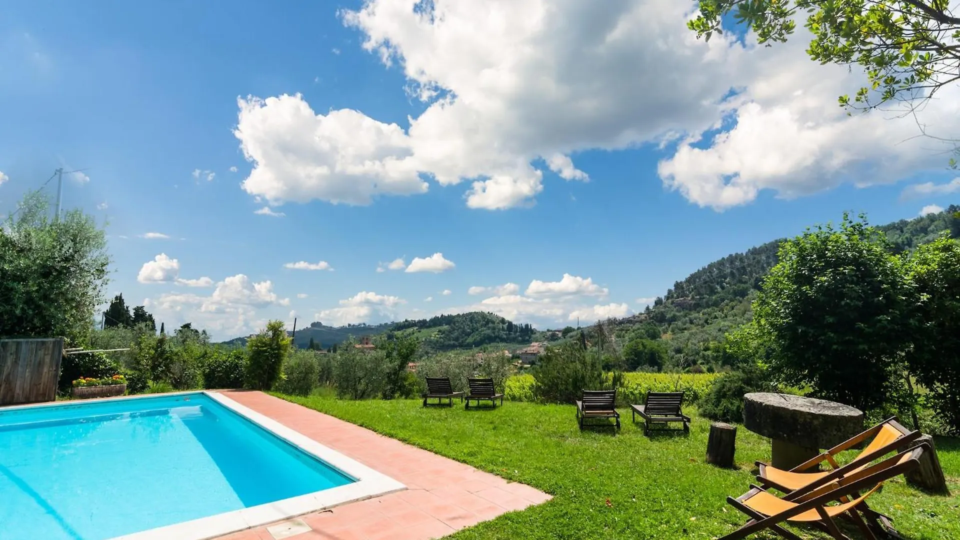 Holiday home Cosy Farmhouse In Bacchereto With Swimming Pool Carmignano