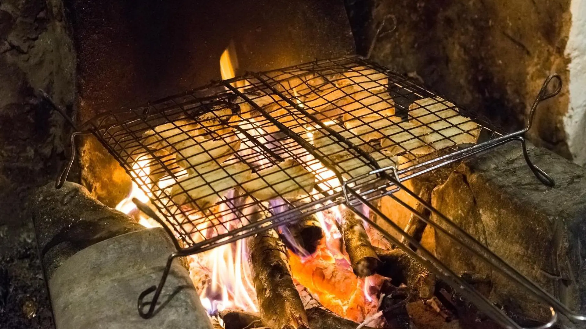 Cosy Farmhouse In Bacchereto With Swimming Pool Carmignano Italy