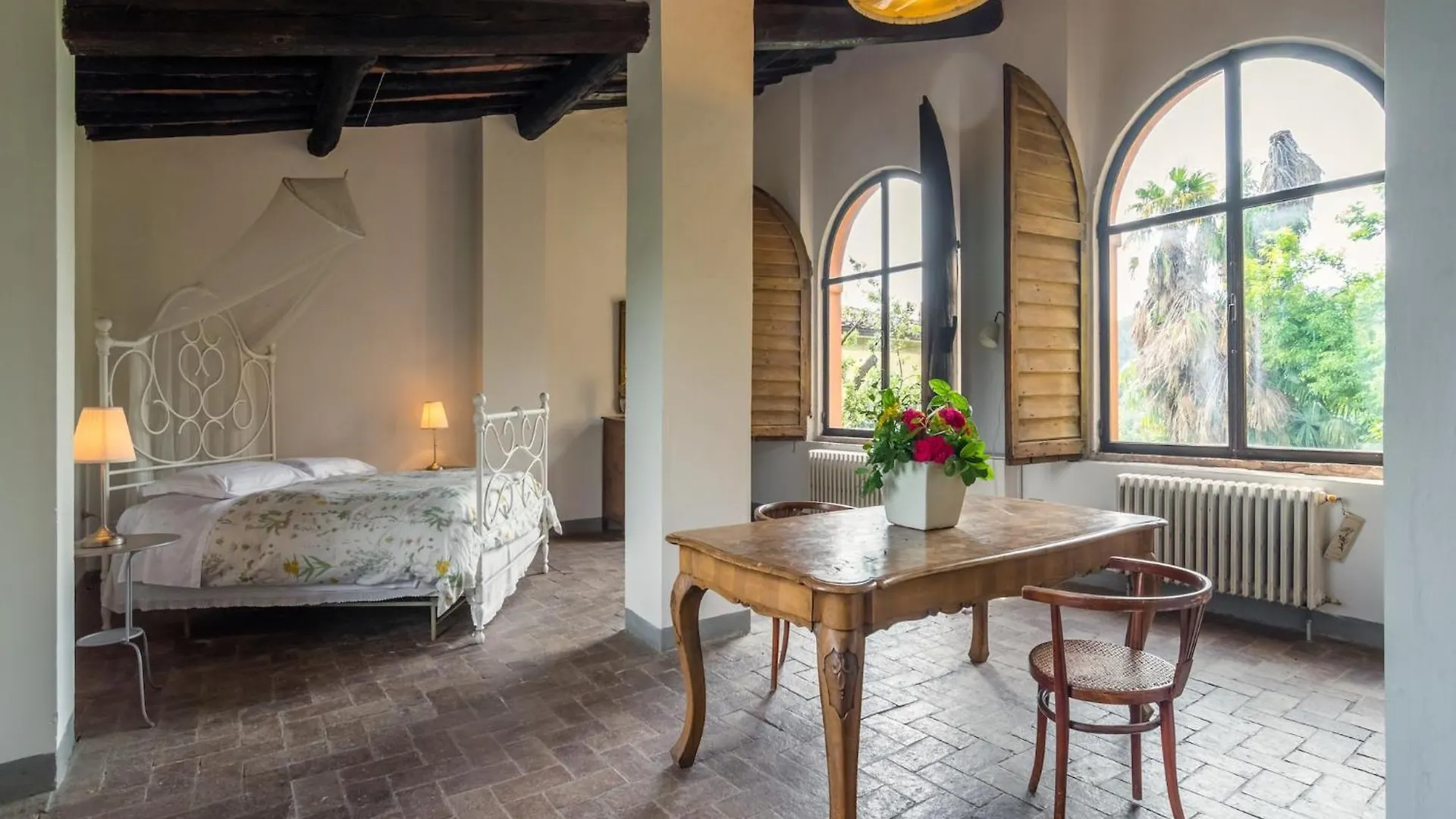 Cosy Farmhouse In Bacchereto With Swimming Pool Carmignano