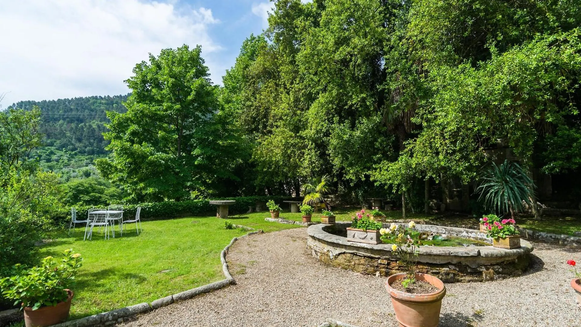 Holiday home Cosy Farmhouse In Bacchereto With Swimming Pool Carmignano